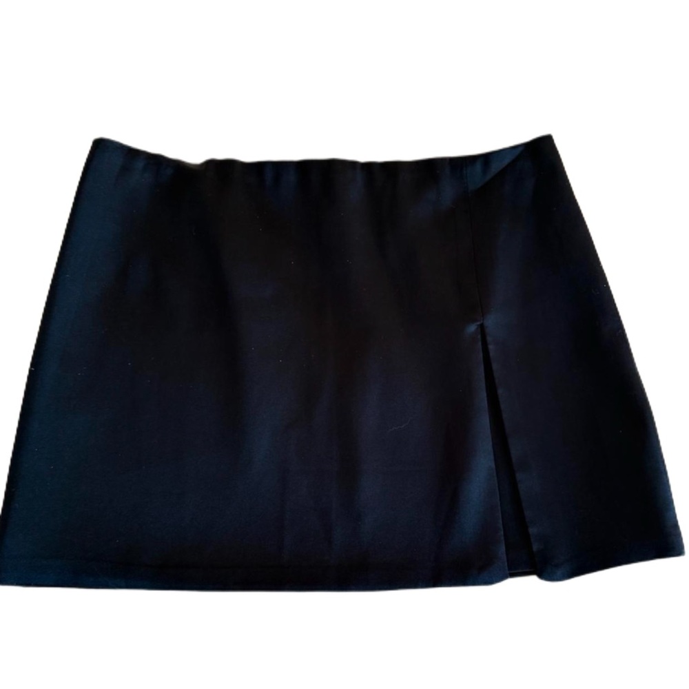 NWT Black Satin Slit Mini Skirt - M